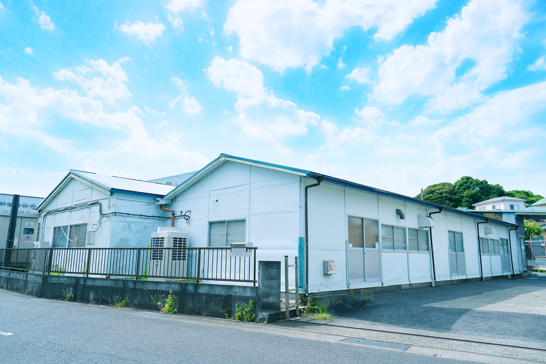 出縄電子株式会社